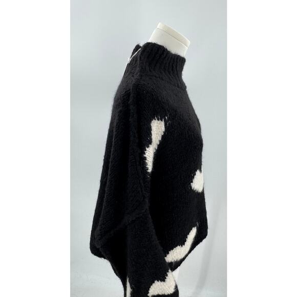 Astrid Clothing Black Heart Sweater Fuzzy Oversized Cropped Mock Neck NWT M - Picture 2 of 8